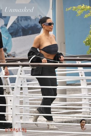 Why did Kim Kardashian wear this paragliding sail to Jeff Bezos wedding weekend